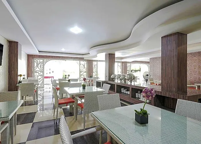 Townhouse Oak Princess Keisha Hotel Denpasa