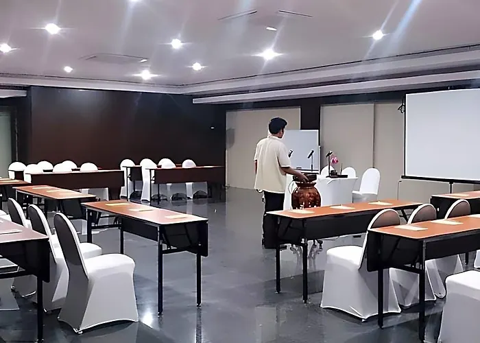 Townhouse Oak Princess Keisha Hotel 3*
