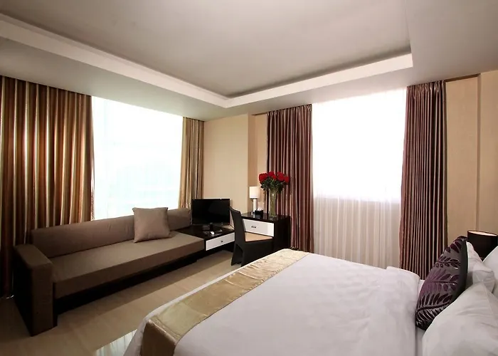Townhouse Oak Princess Keisha 3*