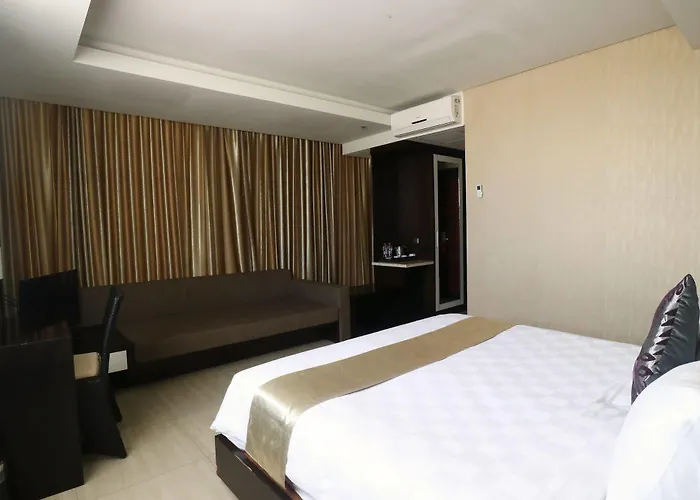 Townhouse Oak Princess Keisha Hotel