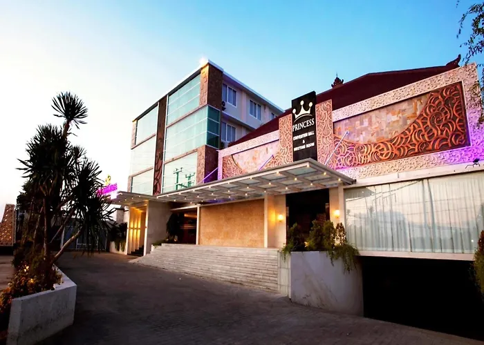 Hotel Townhouse Oak Princess Keisha Denpasa
